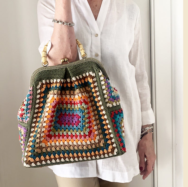 The Large granny tote bag crochet pattern